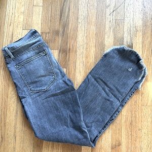 FRAME Le High Straight in Grey